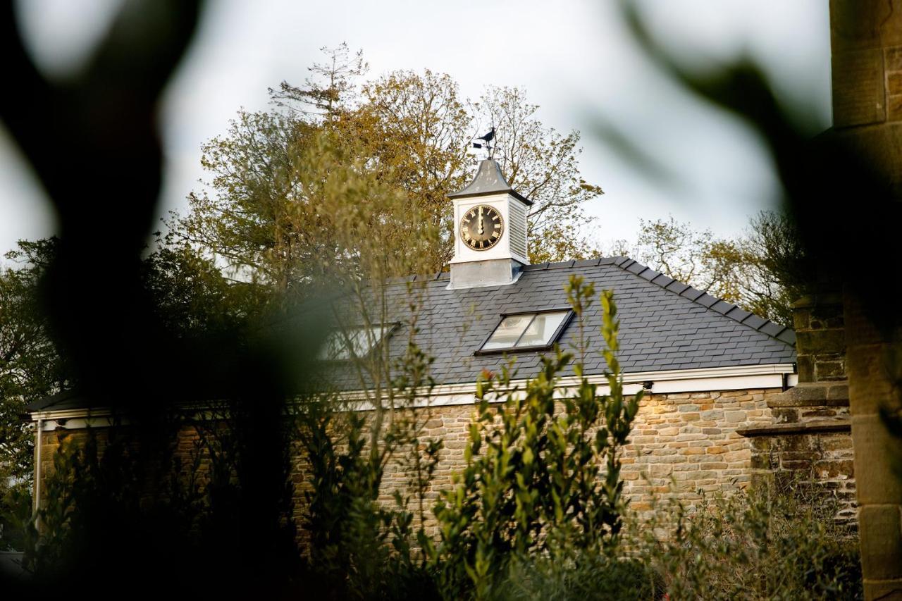 Lanelay Hall Hotel & Spa هينسول المظهر الخارجي الصورة The old school house